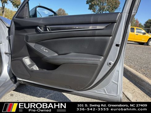 Used 2020 Honda Accord Sport image 17