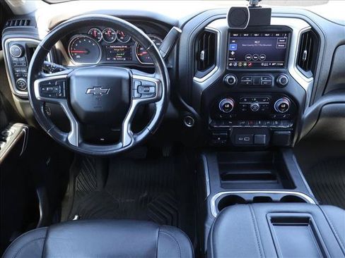 Used 2022 Chevrolet Silverado 1500 LT Trail Boss w/ LT Trail Boss Premium Package AWD/4WD image 22