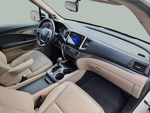 Used 2019 Honda Ridgeline RTL-T image 12