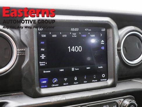 Used 2023 Jeep Wrangler Unlimited Sahara image 19