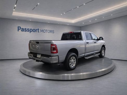Used 2024 RAM 2500 Big Horn w/ Safety Group AWD/4WD image 4