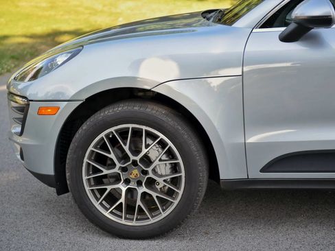 Used 2015 Porsche Macan S AWD/4WD image 25