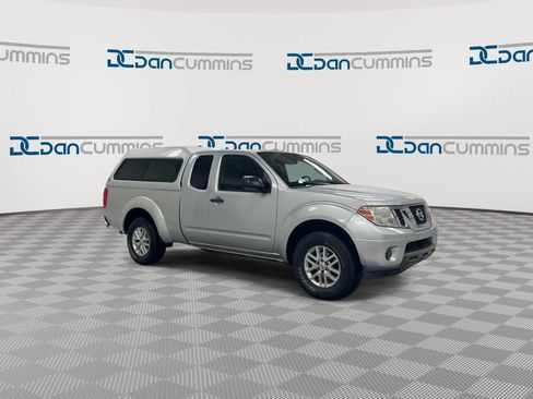 Used 2016 Nissan Frontier SV AWD/4WD image 2