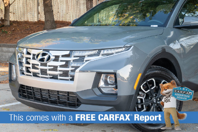 Used 2023 Hyundai Santa Cruz SEL AWD/4WD image 2
