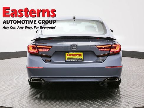 Used 2022 Honda Accord Sport image 6