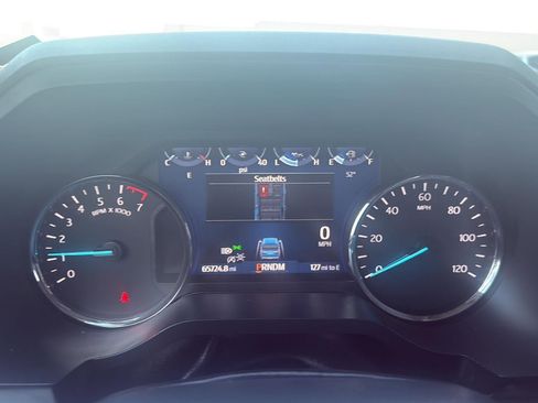 Used 2024 Ford Expedition XLT image 15