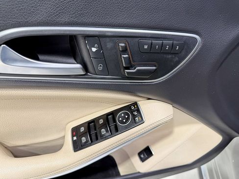 Used 2016 Mercedes-Benz CLA 250 4MATIC image 29