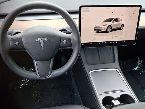 Used 2023 Tesla Model Y Long Range AWD/4WD image 20