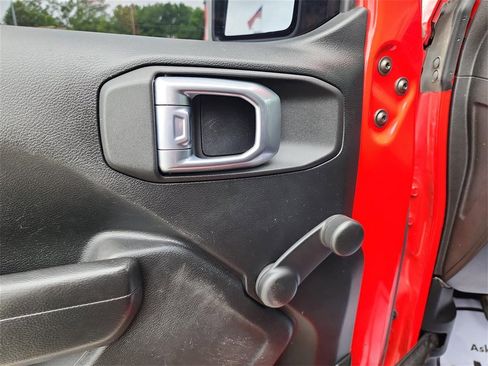 Used 2023 Jeep Wrangler Sport image 11