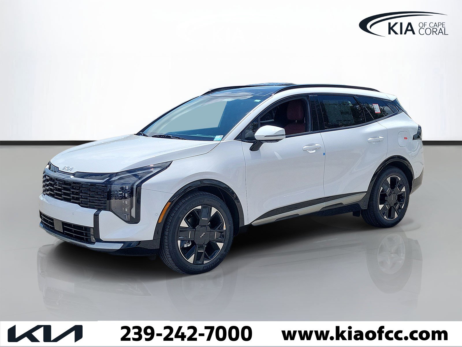 New 2026 Kia Sportage SX FWD image 3