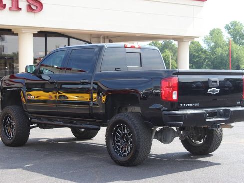 Used 2017 Chevrolet Silverado 1500 LTZ Z71 w/ LTZ Plus Package image 6