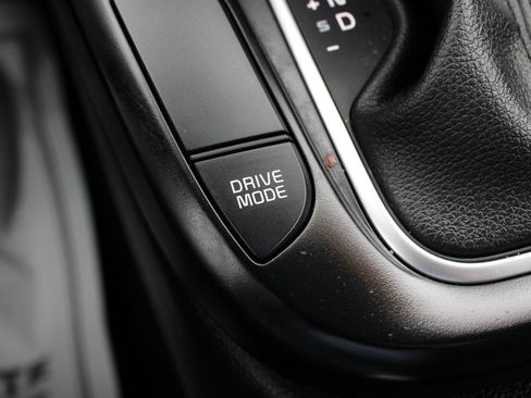 Used 2025 Kia Soul LX FWD image 41