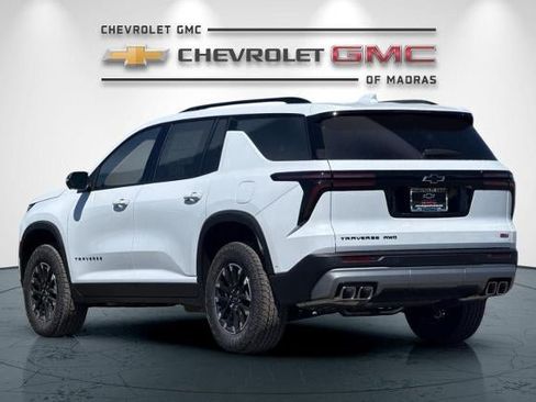 New 2026 Chevrolet Traverse Z71 w/ Enhanced Driving Package AWD/4WD image 5