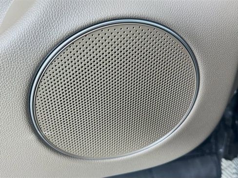 New 2026 Genesis GV70 2.5T Advanced image 21