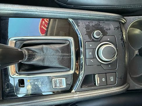 Used 2021 MAZDA CX-5 Touring image 18