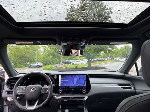 Used 2023 Lexus RX 350 w/ Accessory Package (Z1) AWD/4WD image 35