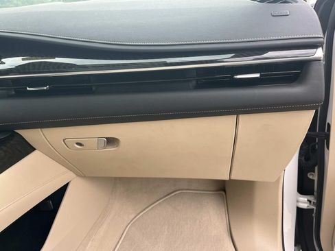 Certified 2023 Cadillac Escalade Premium Luxury AWD/4WD image 28