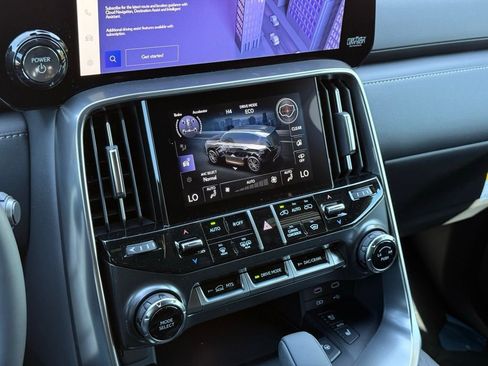 New 2026 Lexus LX 700h Luxury image 33