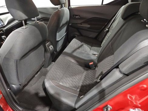 Used 2021 Nissan Kicks SV w/ Interior Electronics Package image 11