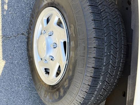 Used 2012 Ford E-350 and Econoline 350 Super Duty w/ PWR Group image 14