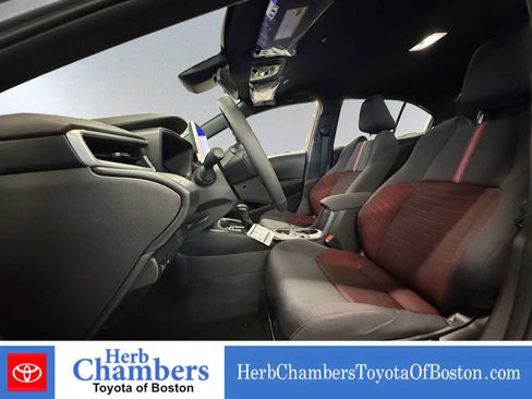 Used 2026 Toyota Corolla SE w/ SE Package FWD image 13
