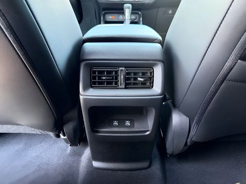 Used 2025 Honda CR-V Sport-L image 12