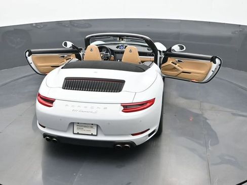 Certified 2019 Porsche 911 Carrera S RWD image 24