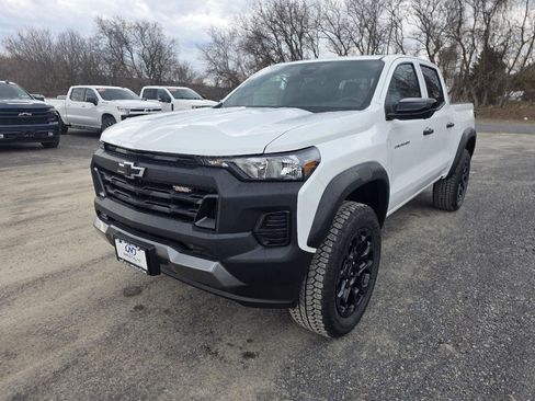 New 2026 Chevrolet Colorado Trail Boss AWD/4WD image 1