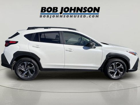 Used 2024 Subaru Crosstrek 2.0i Premium AWD/4WD image 8