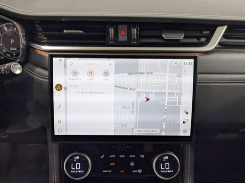 New 2026 Jaguar F-PACE R-Dynamic S image 16