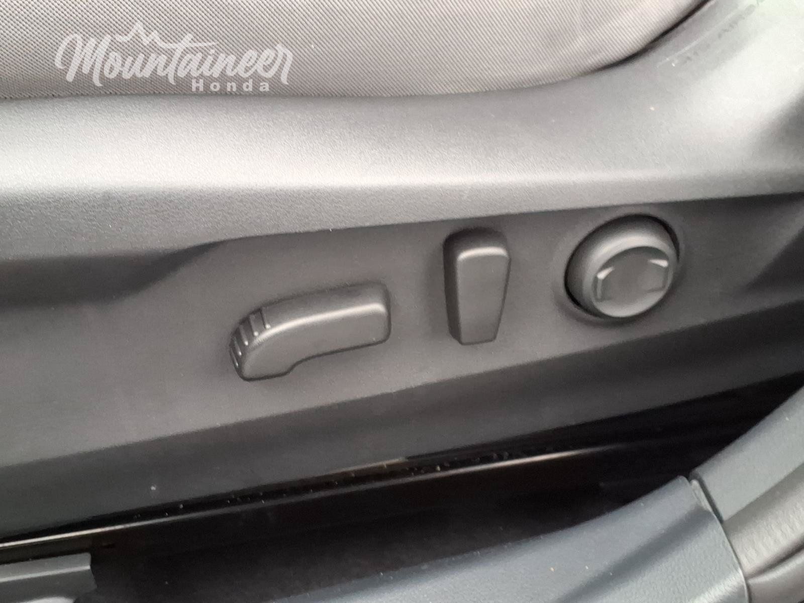 Used 2024 Subaru Legacy Premium AWD/4WD image 35