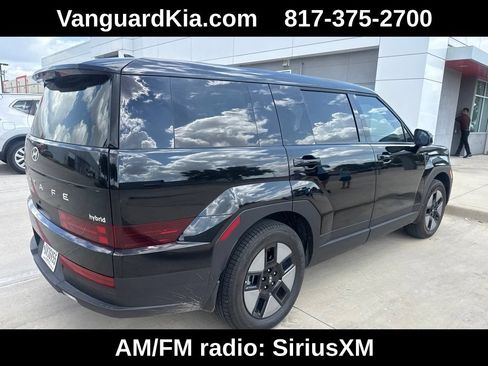Used 2026 Hyundai Santa Fe SE FWD image 3