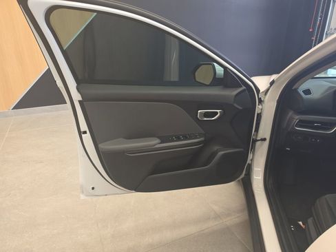 Certified 2025 Kia K4 LXS image 14