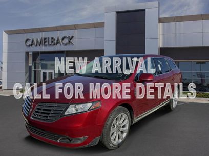 Used 2018 Lincoln MKT FWD