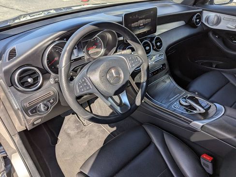 Used 2019 Mercedes-Benz GLC 300 4MATIC image 14