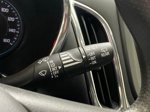 Used 2023 Chevrolet Equinox LT FWD image 21