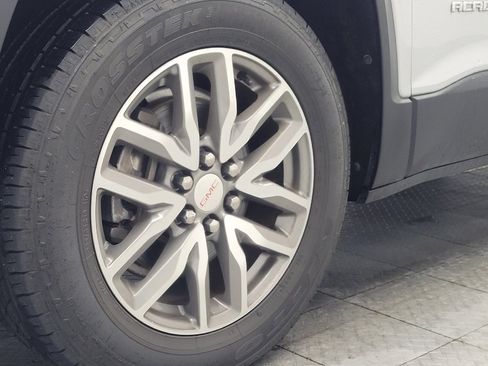 Used 2019 GMC Acadia SLE AWD/4WD image 31