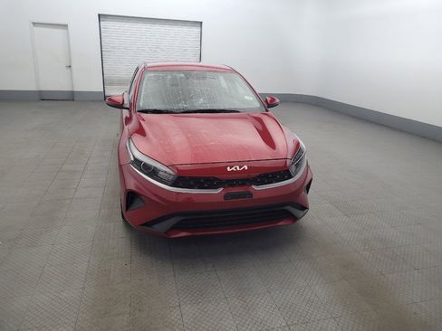 Used 2023 Kia Forte LXS w/ LXS Technology Package FWD image 14