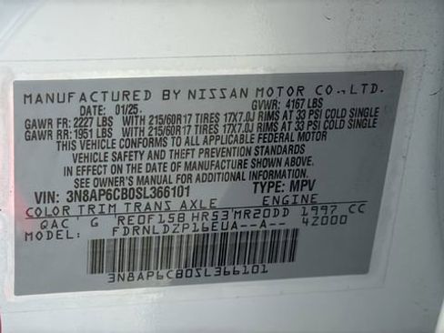 Certified 2025 Nissan Kicks SV image 30