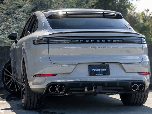 New 2026 Porsche Cayenne S AWD/4WD image 3