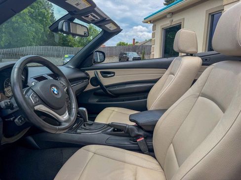 Used 2013 BMW 128i Convertible RWD image 9