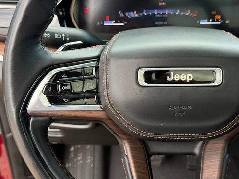 Used 2022 Jeep Grand Cherokee Summit w/ Adv Protech Group IV AWD/4WD image 15