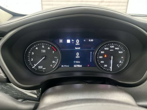 Used 2019 Cadillac XT4 Premium Luxury AWD/4WD image 11