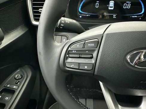 New 2026 Hyundai Venue SEL image 25