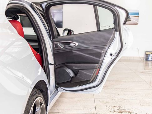 New 2025 Alfa Romeo Giulia AWD w/ Driving Assist Package image 40