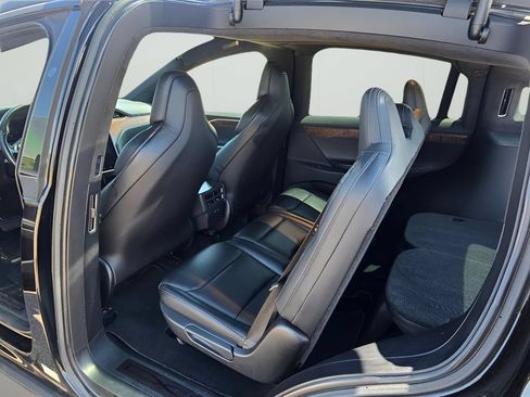 Used 2018 Tesla Model X 100D AWD/4WD image 11