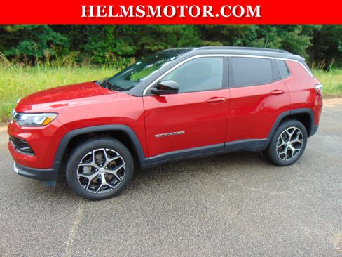 Certified 2024 Jeep Compass Limited image 2