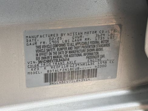 Used 2025 Nissan Versa SV FWD image 28