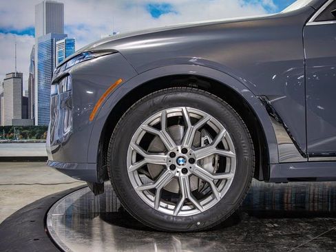 Certified 2025 BMW X7 xDrive40i w/ Premium Package image 7