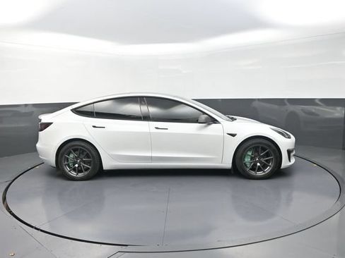 Used 2022 Tesla Model 3 Long Range AWD/4WD image 14
